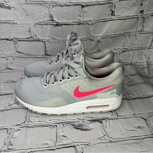 Nike Air Max Zero Essential GS Youth Sneaker in Pink and Gray
